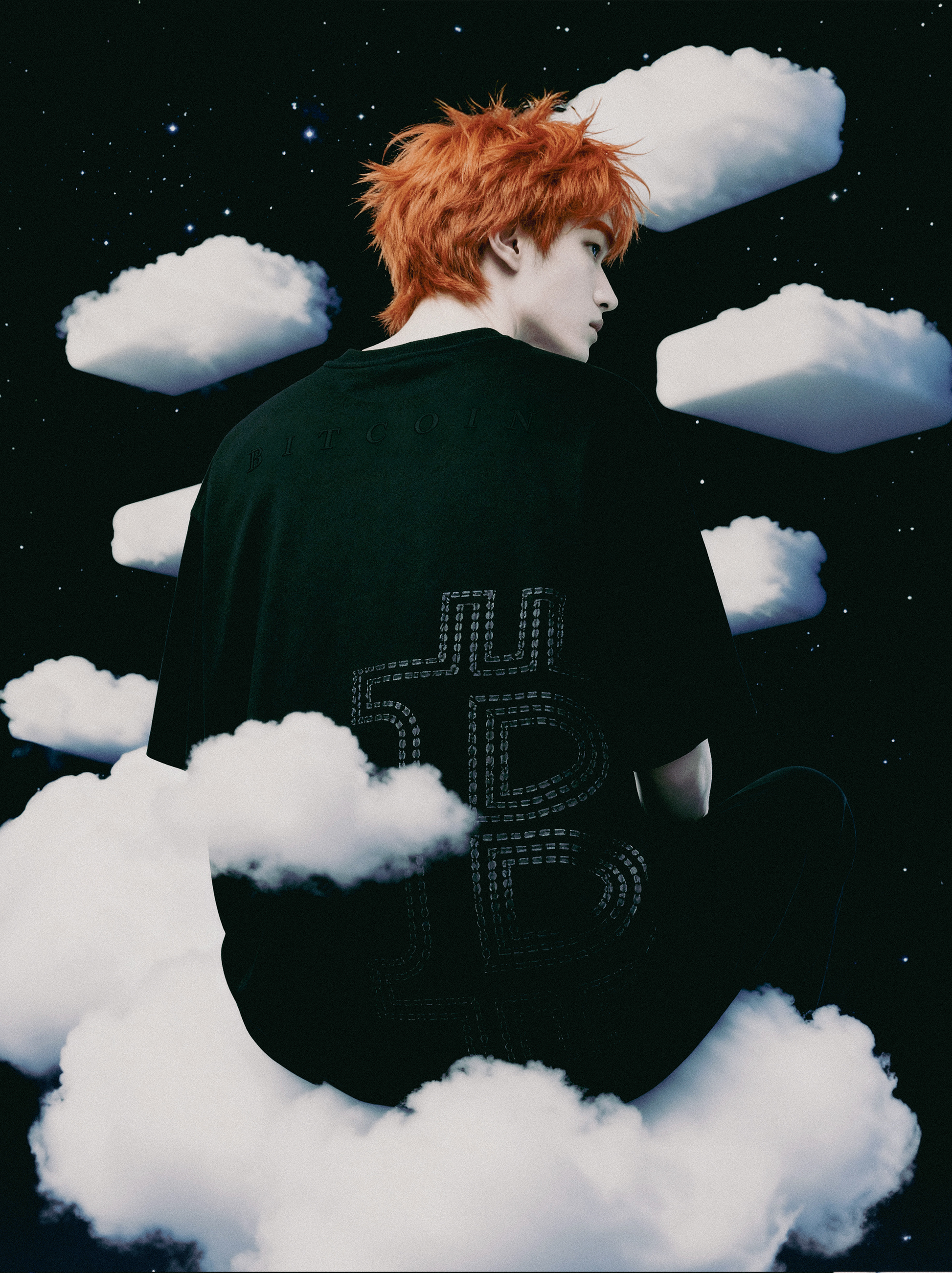 [2/2100] Embossed T-shirt