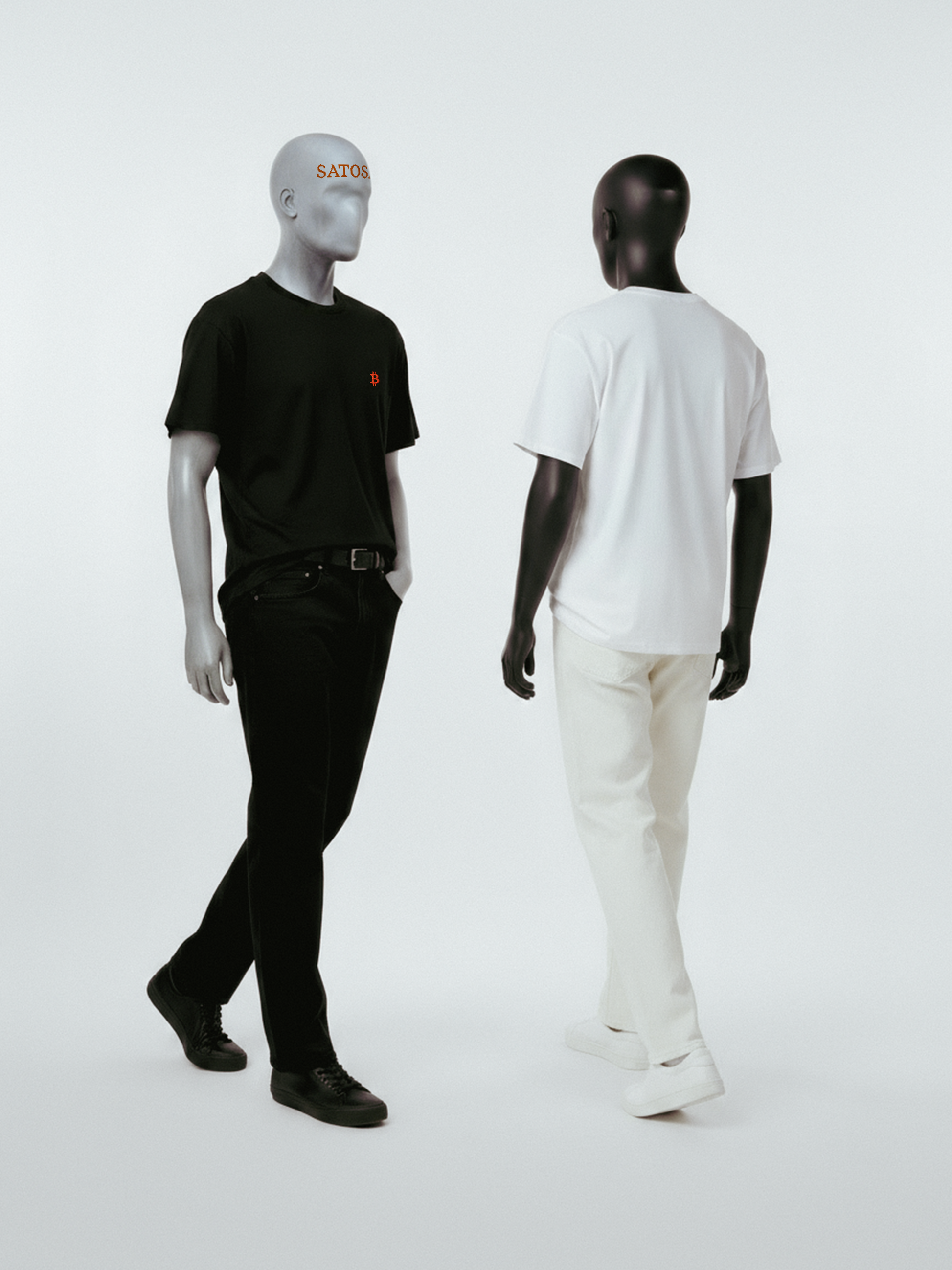 [4/2100] Standard ₿:logo T-shirt