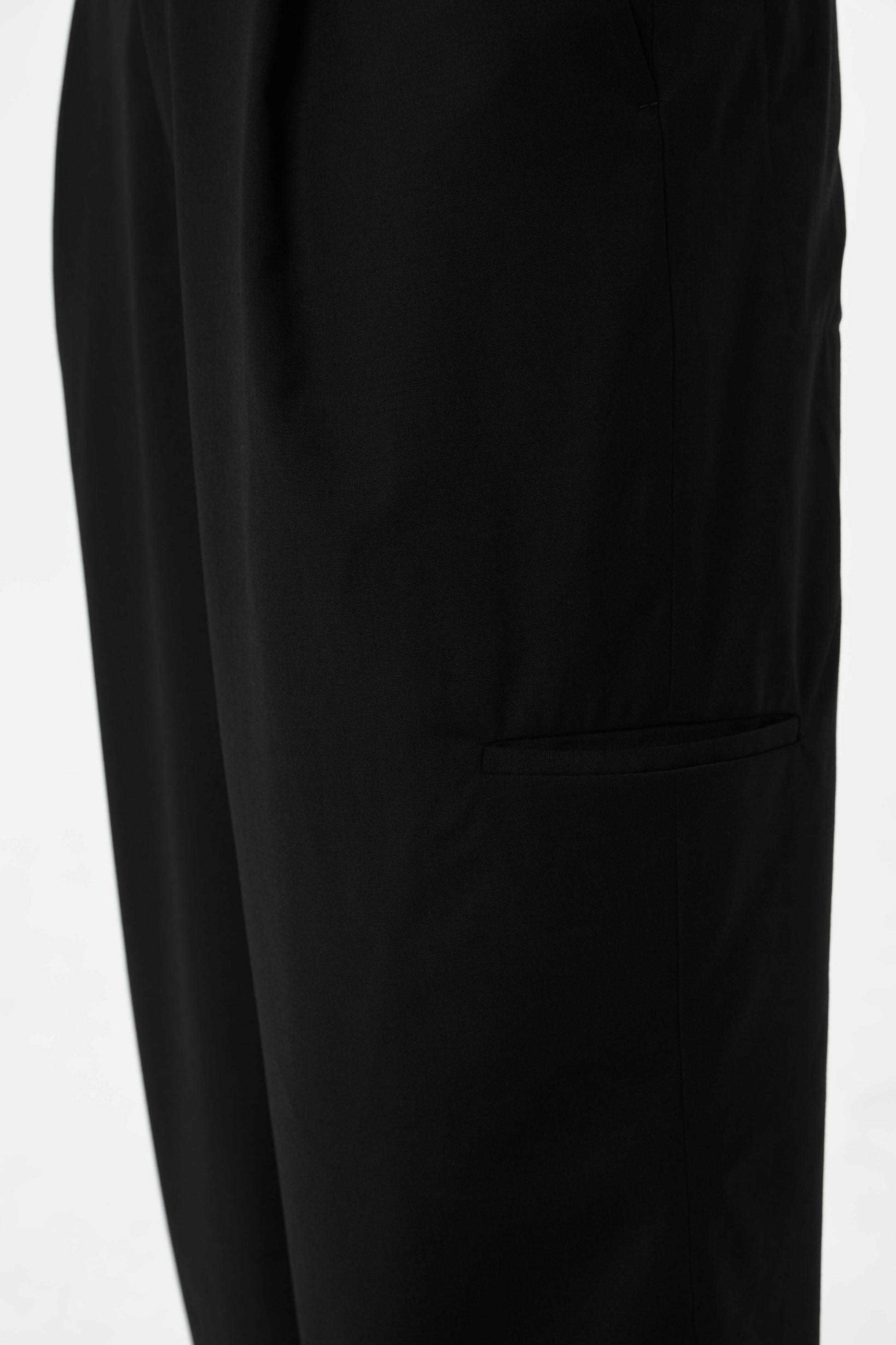 Slacks Block.01 (Black).