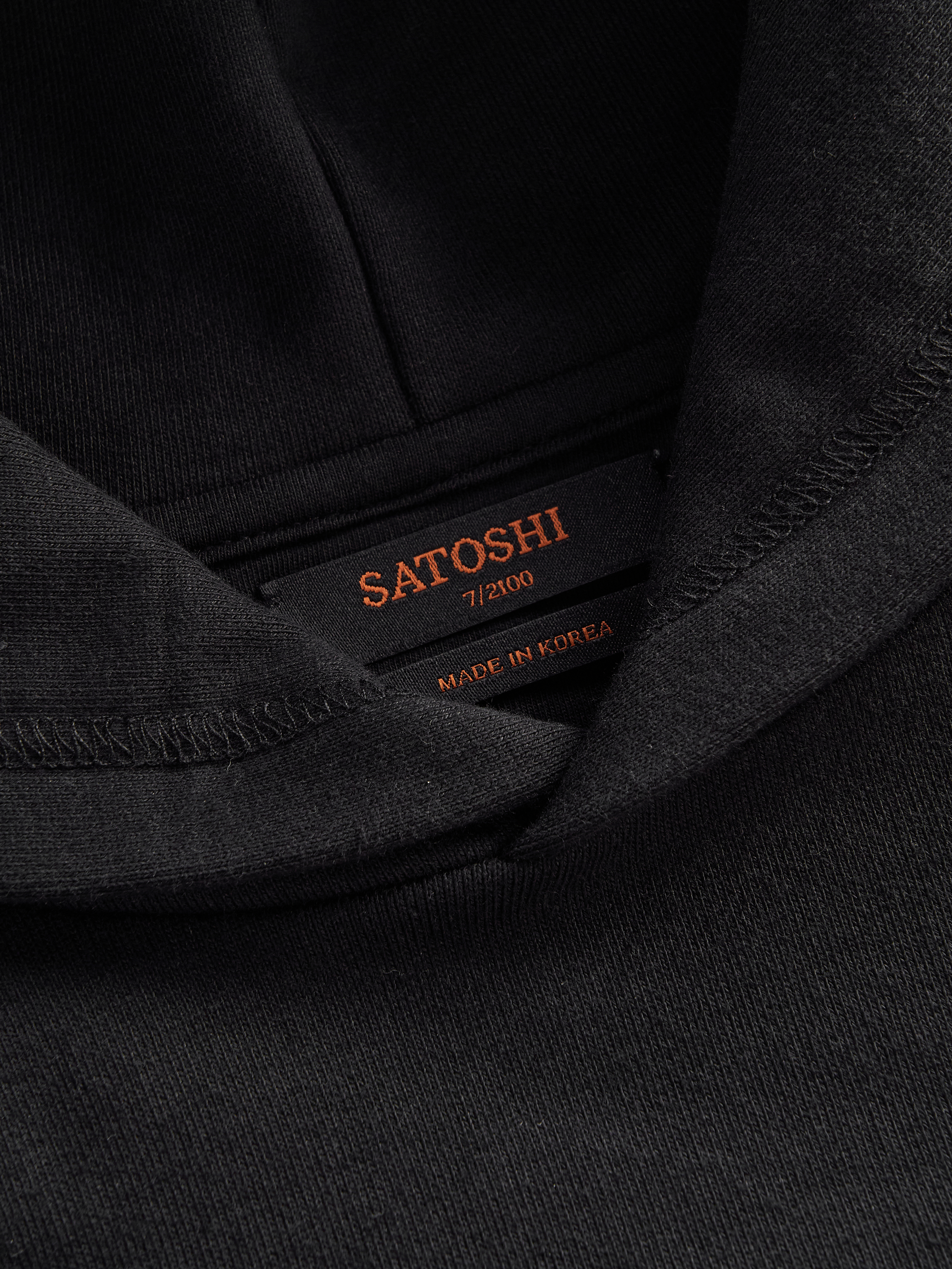 [7/2100] Thermo-reactive Printed Hoodie